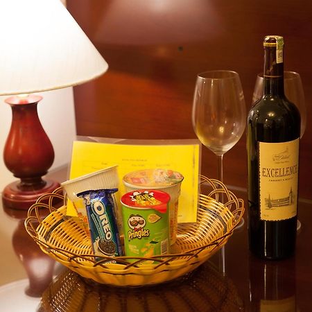Hanoi Luxury Hotel Oda fotoğraf