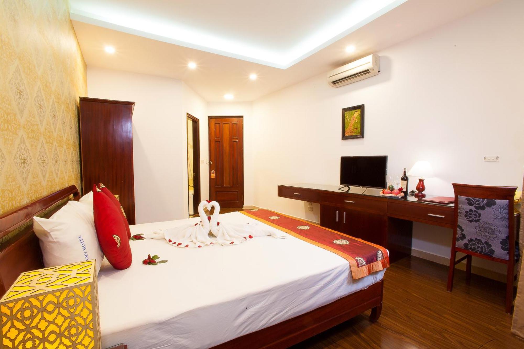 Hanoi Luxury Hotel Oda fotoğraf